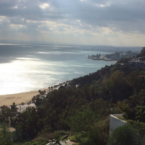 Meet your Posher, Vanessa - Picture 1 of 1